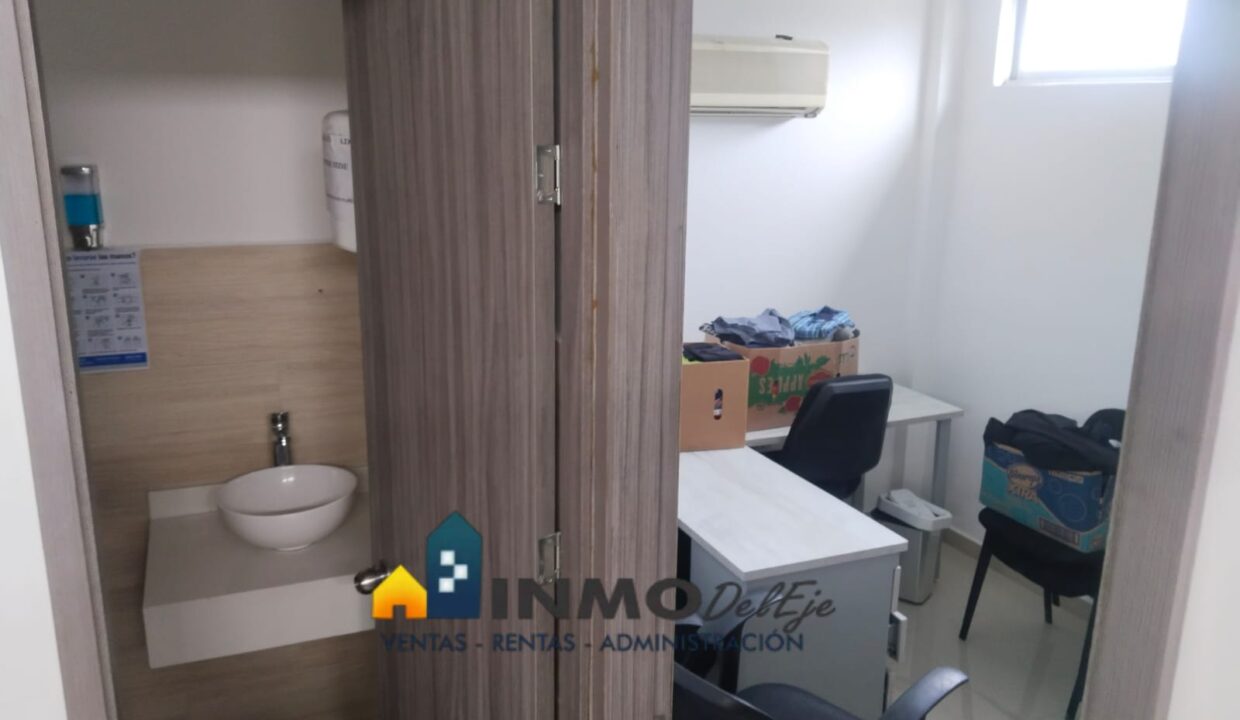 WhatsApp Image 2025-11-25 at 16.42.42